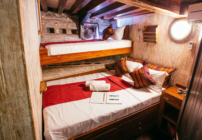 Seven-Seas-Cabin-4-open