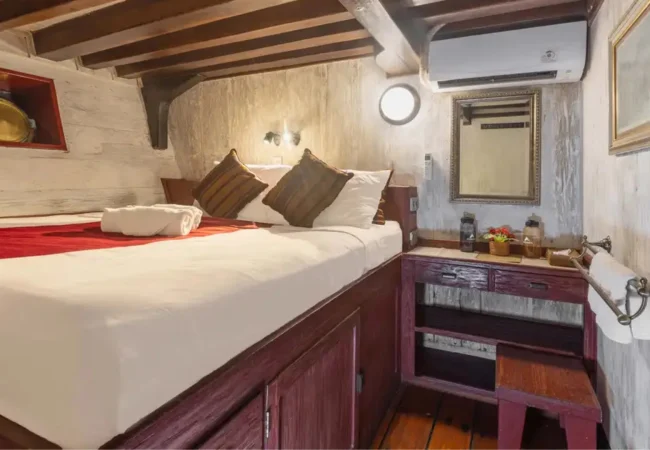 Seven-Seas-Cabin-5