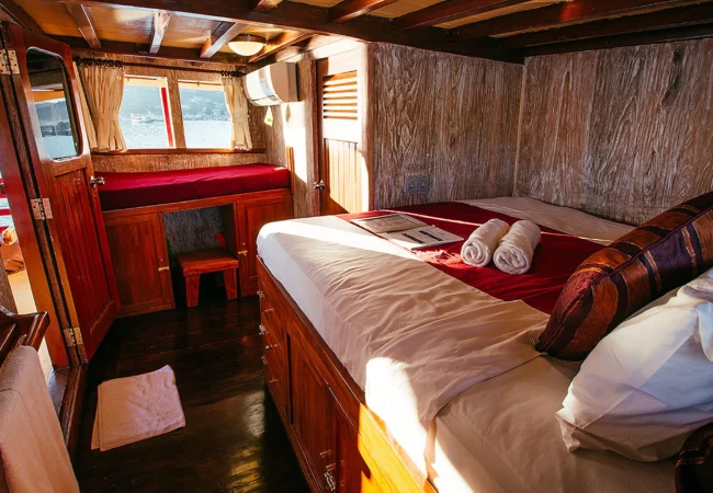 Seven-Seas-Cabin-9